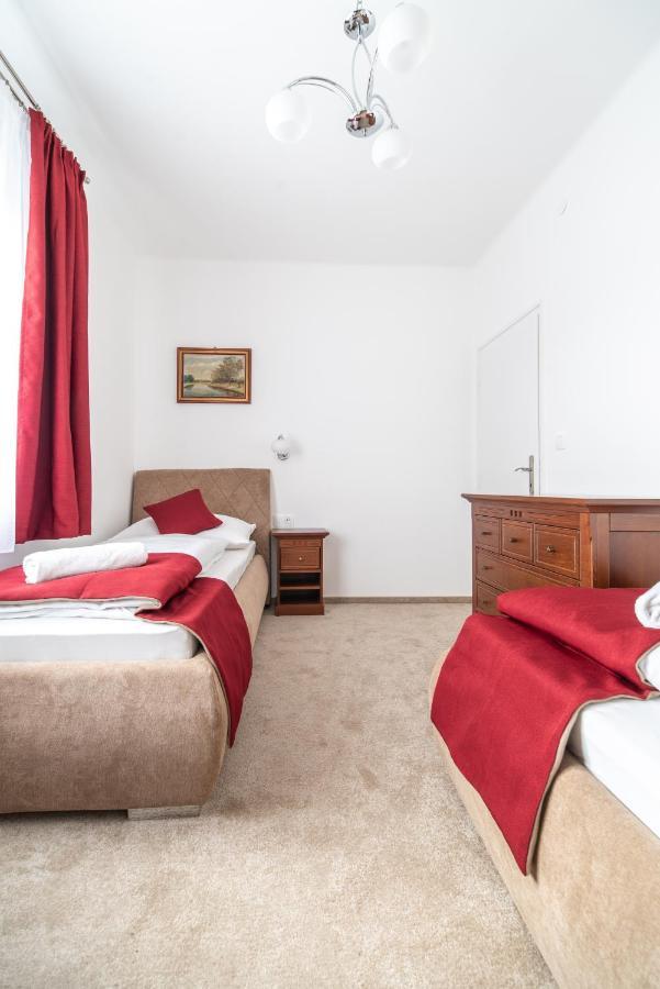 Topaz Apartmanhazak Кестхей Экстерьер фото